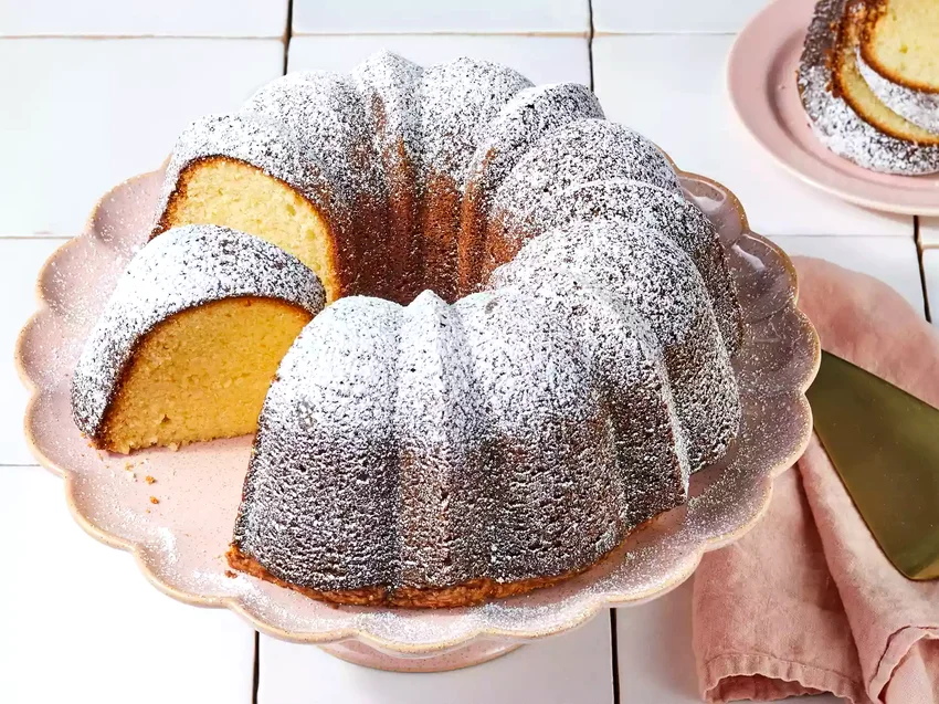 15 Patriotic Memorial Day Cakes Perfect for Potlucks Sour Cream Pound Cake