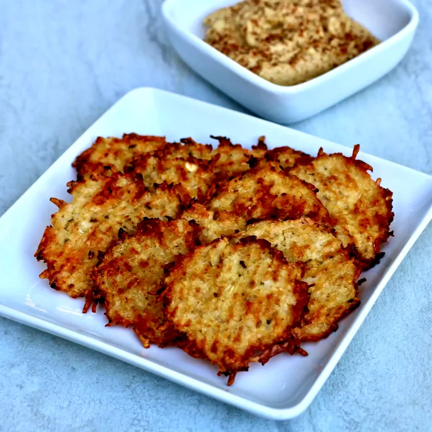 15 Low-Carb Snacks That Crush Your Hunger Cravings Spicy Ranch Cauliflower Crackers
