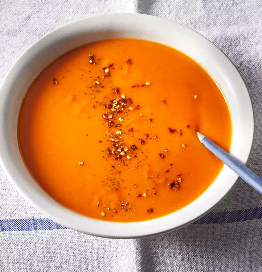 28 Fiery Hot Soup Recipes That Pack Serious Heat Spicy Red Bell Pepper Soup