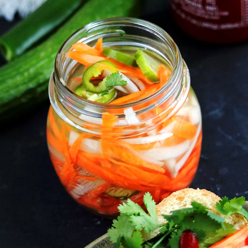 Spicy Vietnamese Quick Pickled Vegetables
