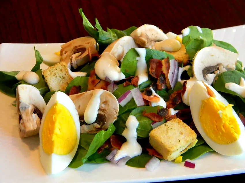 27 Best Recipes Featuring Spinach and Mushroom Combinations Spinach, Bacon, and Mushroom Salad