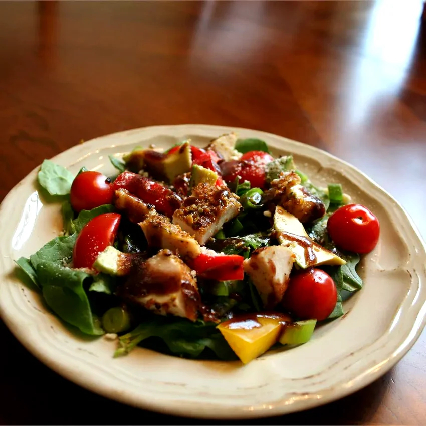 Spinach Salad with Pistachio Chicken