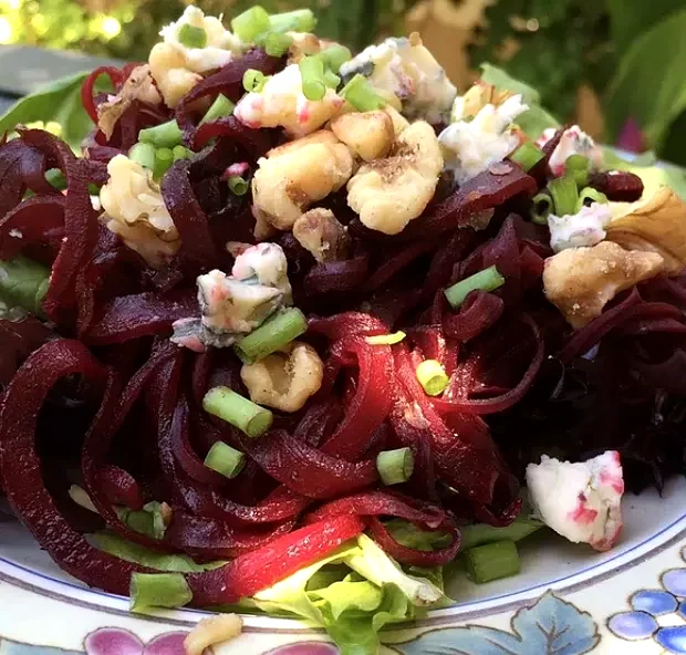 15+ Amazing Quince Recipes Packed With Sweet Fruity Taste Spiralized Roasted Beet Salad with Quince Vinaigrette