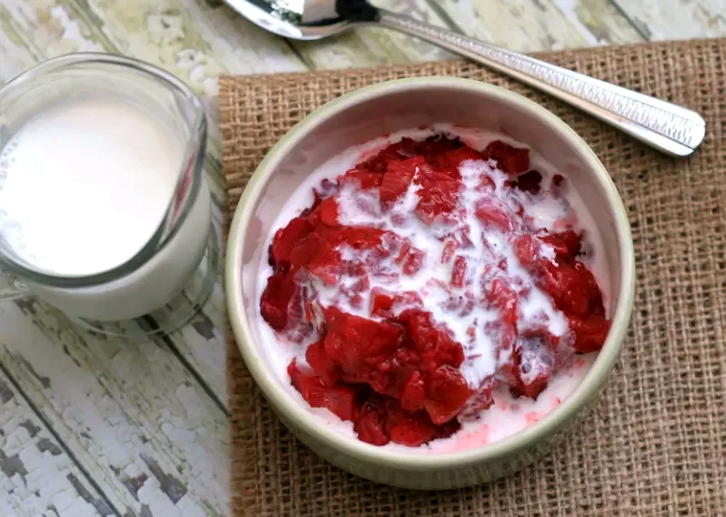 28 Fresh Strawberry-Rhubarb Recipes for Summer Cooking Stewed Strawberry and Rhubarb