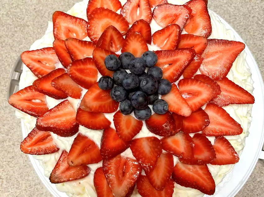 15 Patriotic Memorial Day Cakes Perfect for Potlucks Strawberries and Cream Cake