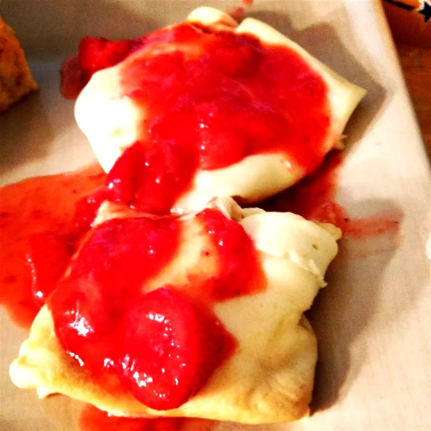 9 Sweet Cottage Cheese Treats To Transform Your Leftovers Strawberry Blintzes