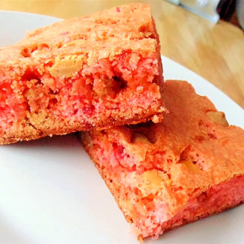 10 Creative Strawberry Cake Mix Recipe Ideas Strawberry Cake Mix Brownies