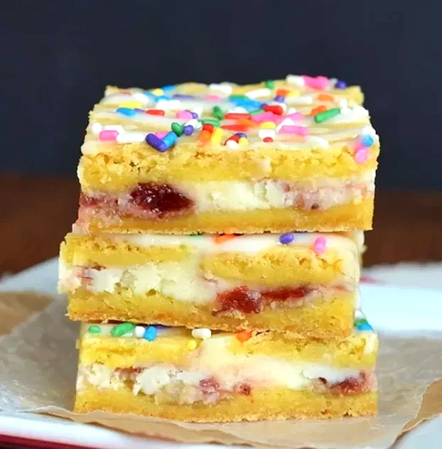 17 Strawberry Cheesecake Treats for Dessert Lovers Strawberry Cheesecake Lemon Bars