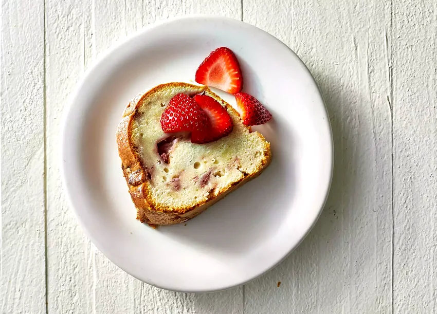 Strawberry Cream Cheese Pound Cake