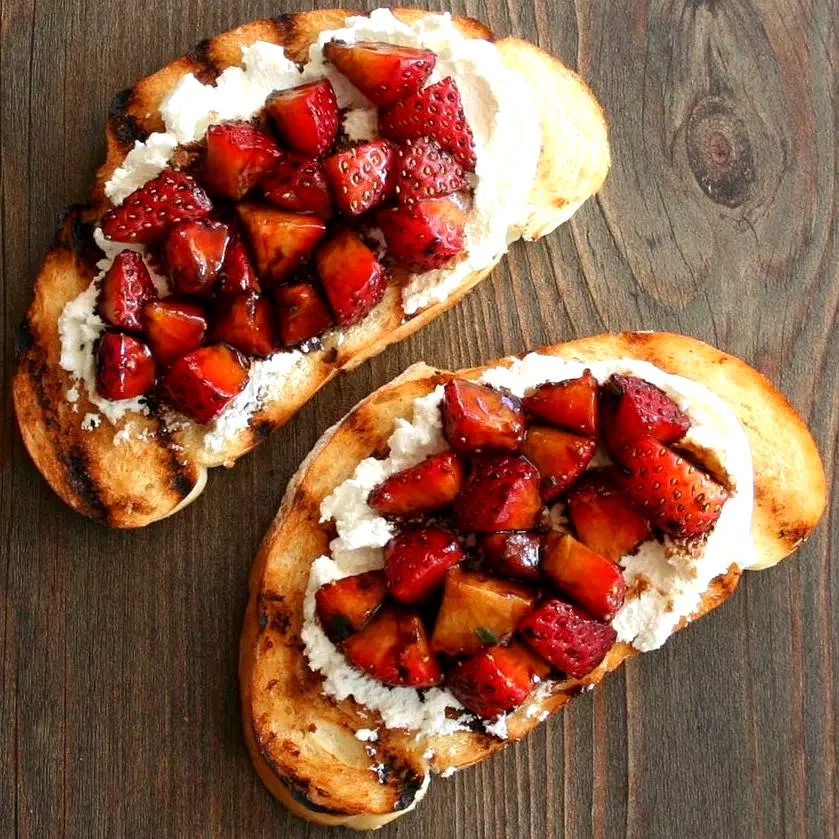 Strawberry Goat Cheese Bruschetta