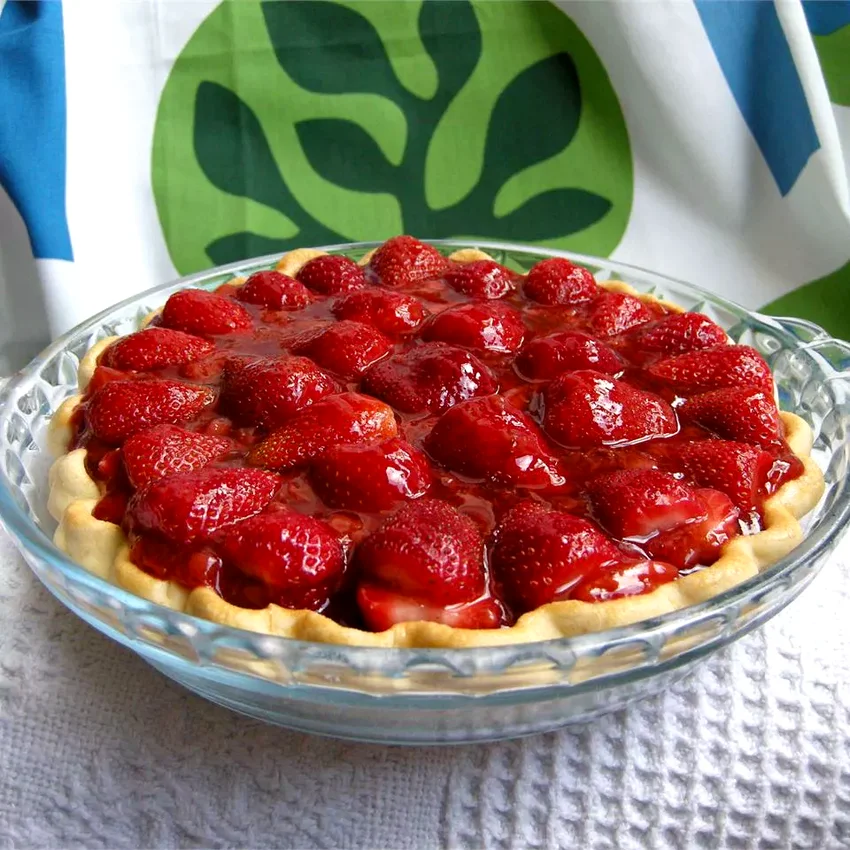 18 Delicious Nut-Free Desserts Everyone Will Love Strawberry Pie II