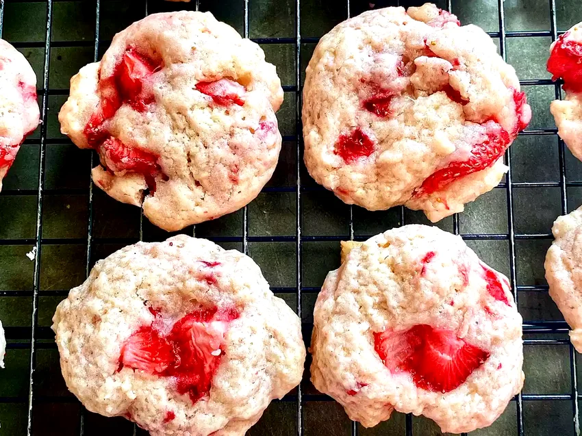 25 Springtime Cookie Ideas to Bake Throughout the Season Strawberry Shortcake Cookies