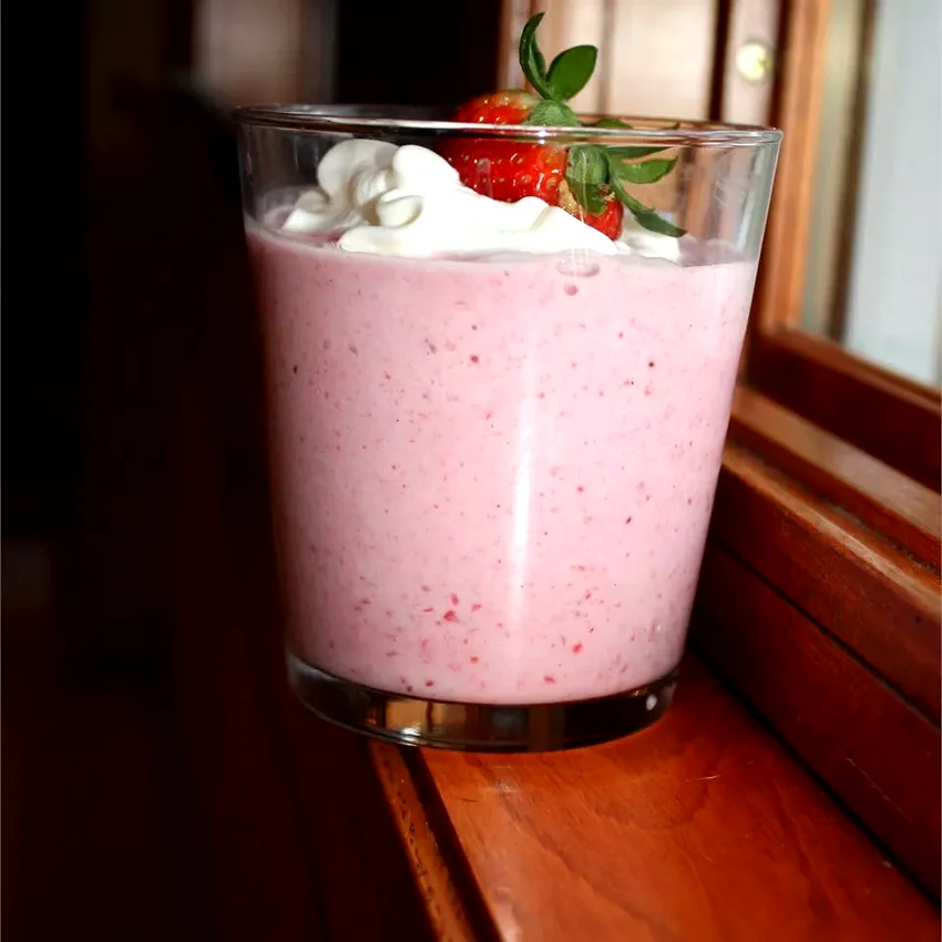 10 Homemade Strawberry Milkshake Recipes You'll Love Strawberry Shortcake Drink