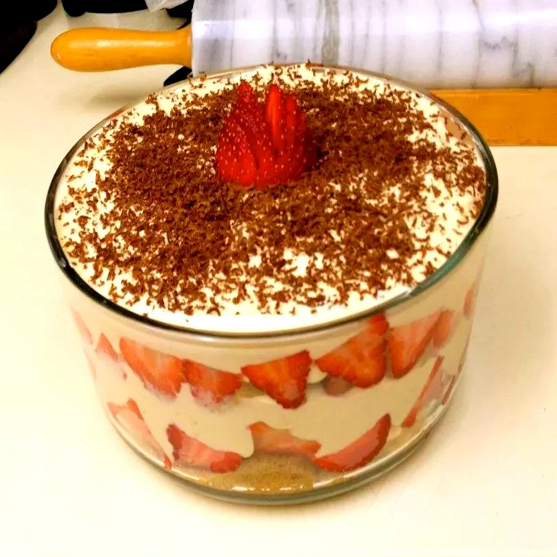 9 Sweet Cottage Cheese Treats To Transform Your Leftovers Strawberry Tiramisu Trifle
