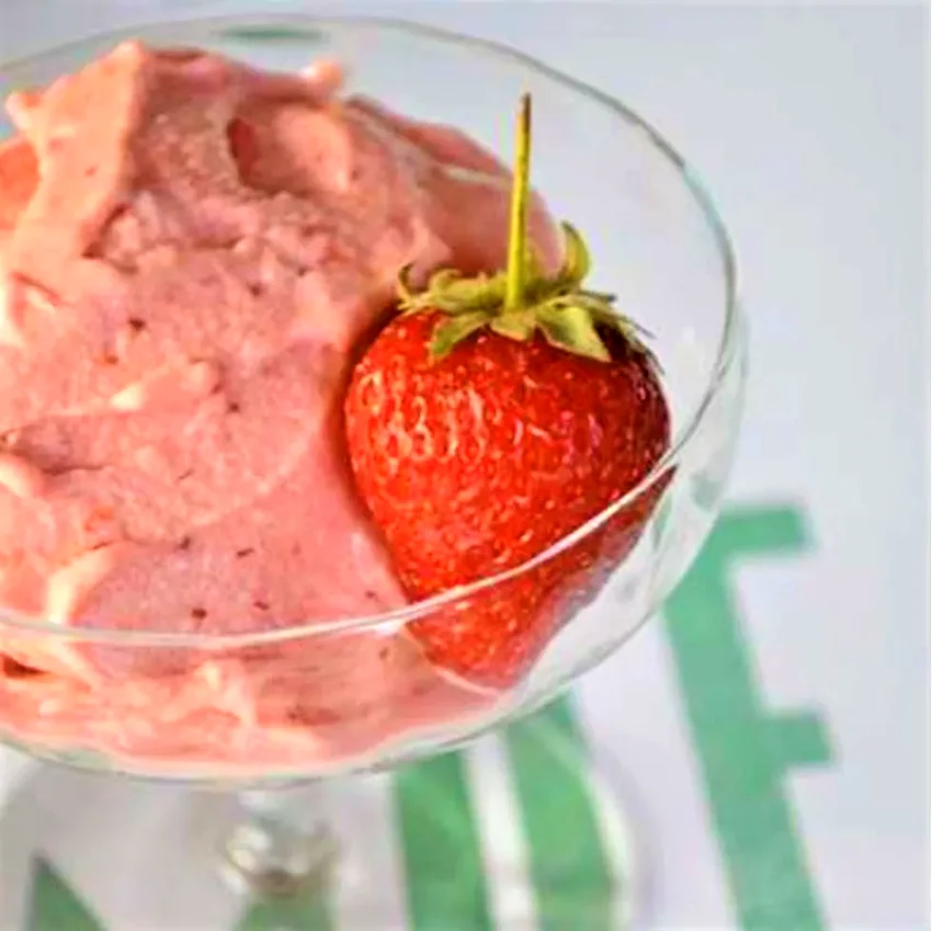 Strawberry and Balsamic Homemade Gelato