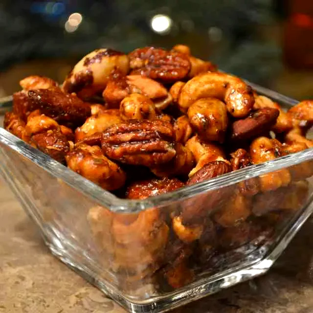 Sweet, Salty, Spicy Party Nuts
