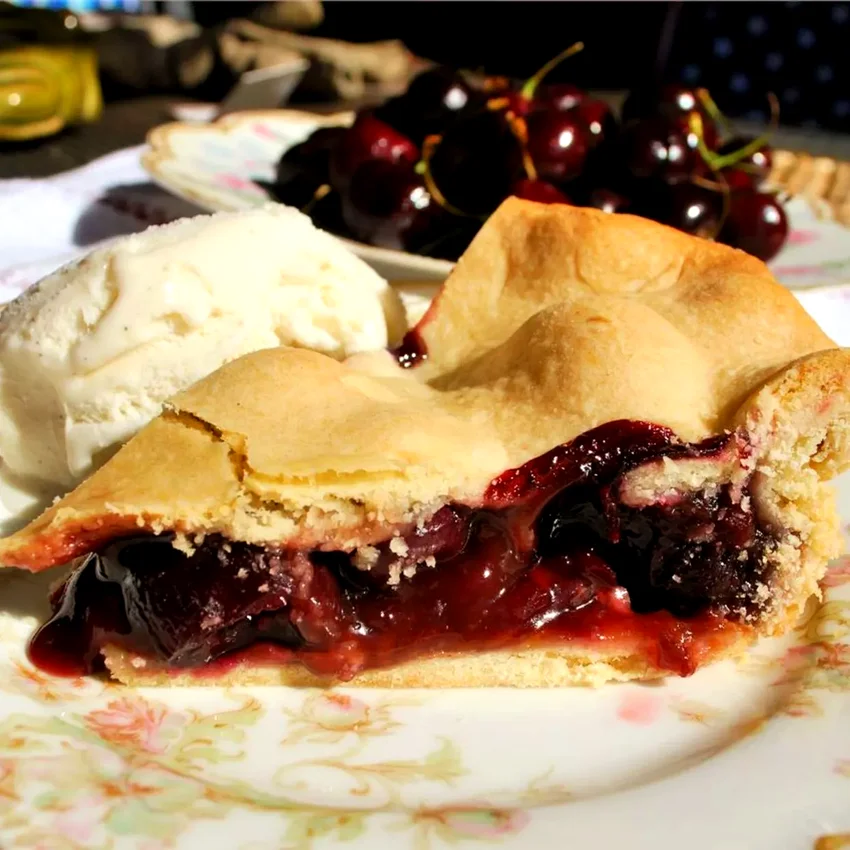 Sweet Washington Cherry Pie