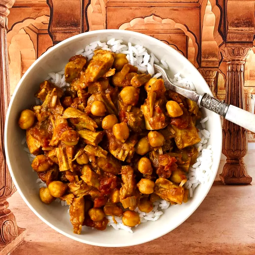 Sweet and Spicy Curry with Chickpeas