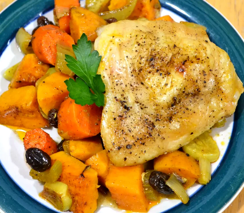 15 Sweet Potato and Chicken Recipe Ideas for Dinner Tajine de Poulet aux Carottes et Patates Douces (Chicken and Sweet Potato Tagine)