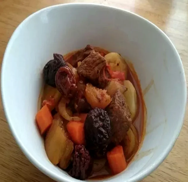 15+ Amazing Quince Recipes Packed With Sweet Fruity Taste Tas Kebab (Persian Lamb and Vegetable Stew)