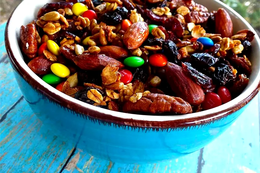 19 Outdoor Snacks That Will Keep You Satisfied Tasty Maple Trail Mix