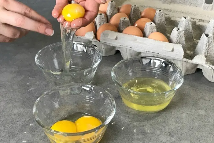 The Role of Eggs in Baking: Binding, Leavening, and Emulsifying with Visual Examples