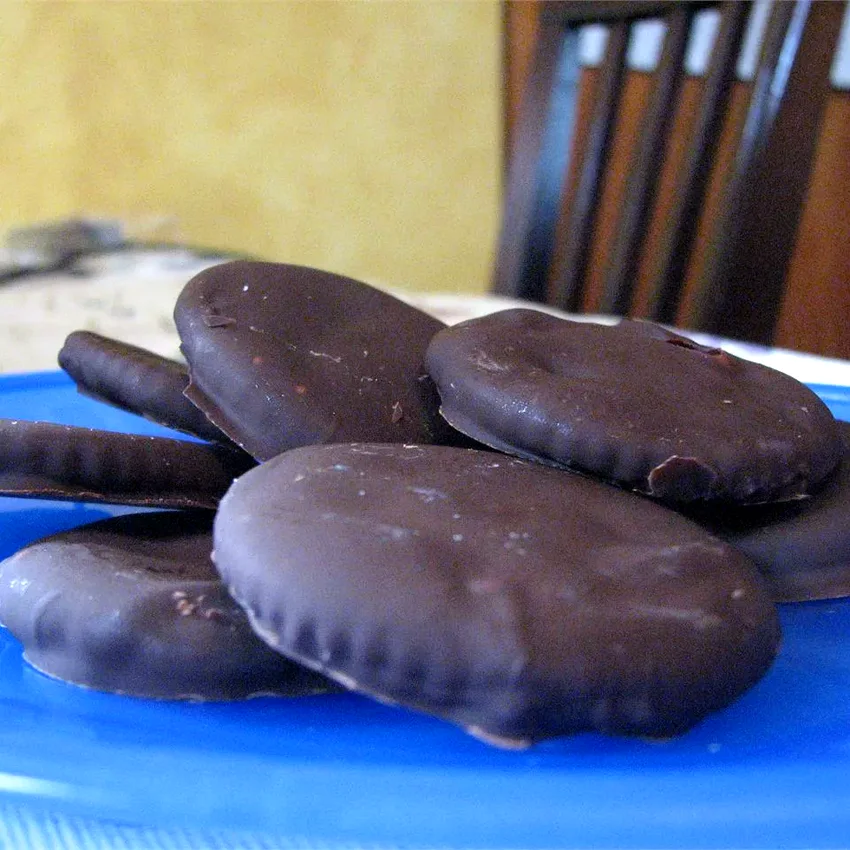 15 Delicious Sweet Treats to Curb Your Sugar Cravings Thin Mint Crackers