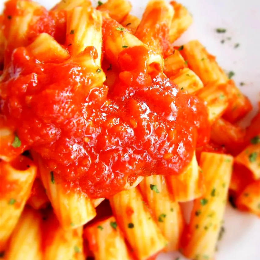 15 Amazing Red Onion Recipes for Every Home Cook Tomato and Red Onion Sauce