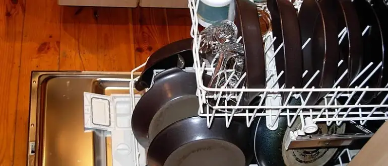 Use water-saving Dishwasher