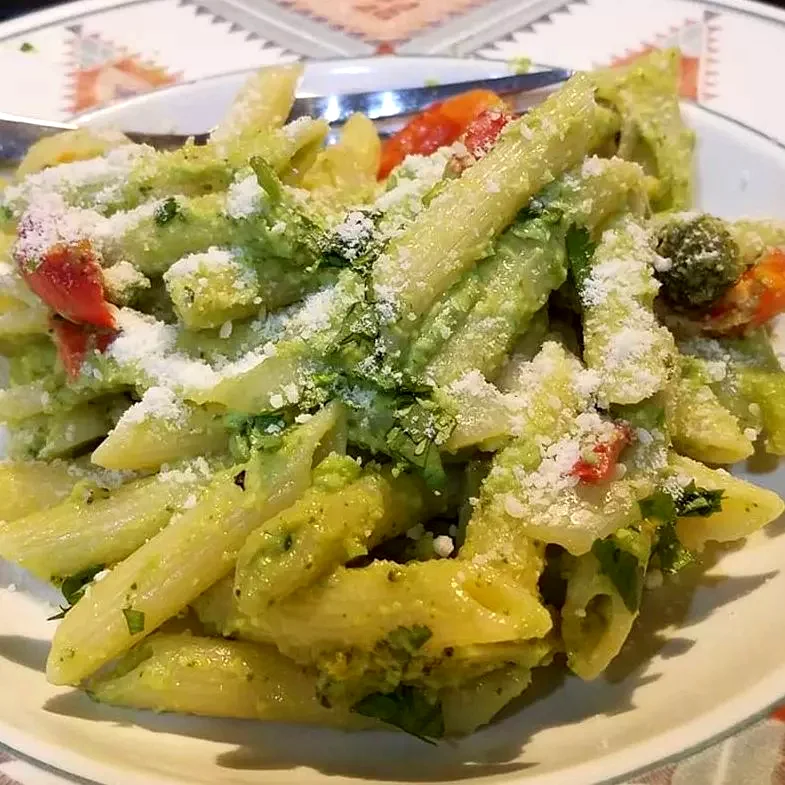 30 Top Plant-Based Pasta Dishes for Healthy Eating Vegan Avocado Pasta with Blackened Vegetables
