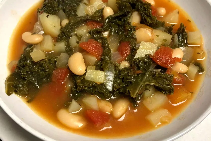 Vegetarian Kale Soup