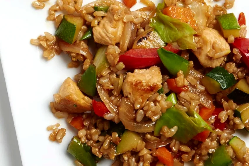 25 Homemade Chicken Stir-Fry Dishes for Takeout Cravings Veggie-Packed Chicken Fried Rice