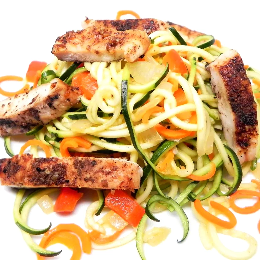 22 Healthy Zucchini Noodle (Zoodle) Recipe Ideas Vinaigrette Chicken and Vegetables