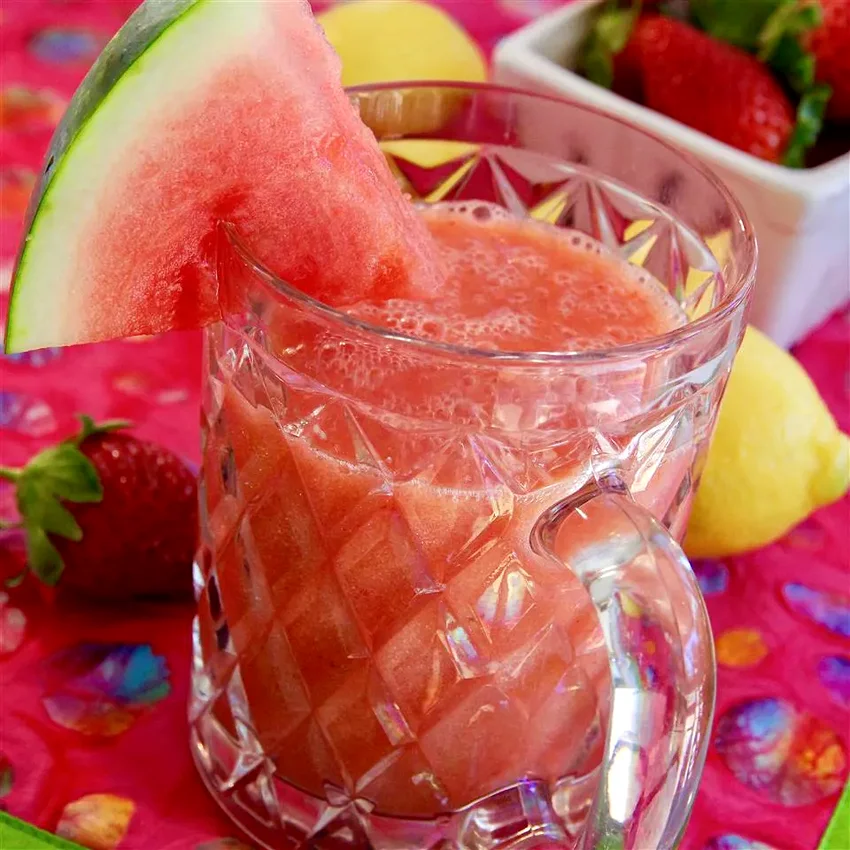 28 Thirst-Quenching Lemonade Recipes for Summer Sipping Watermelon Strawberry Mango Lemonade Smoothie