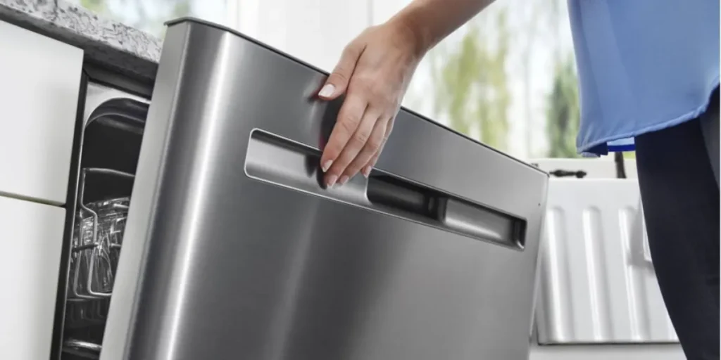 What to Look for When Choosing a Fingerprint-Resistant Dishwasher?