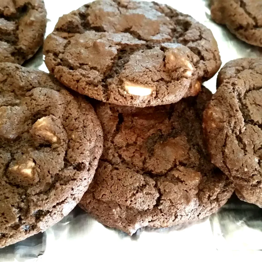 Top 25 Chocolate Chip Cookie Recipes for Every Occasion White Chocolate, Chocolate Cookies