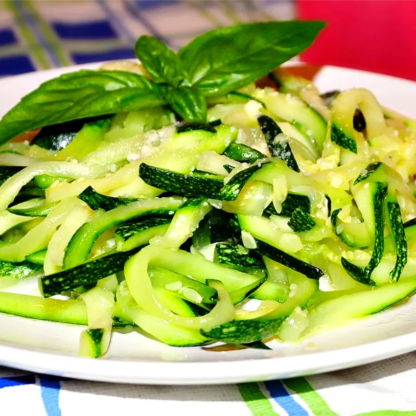 22 Healthy Zucchini Noodle (Zoodle) Recipe Ideas Zucchini