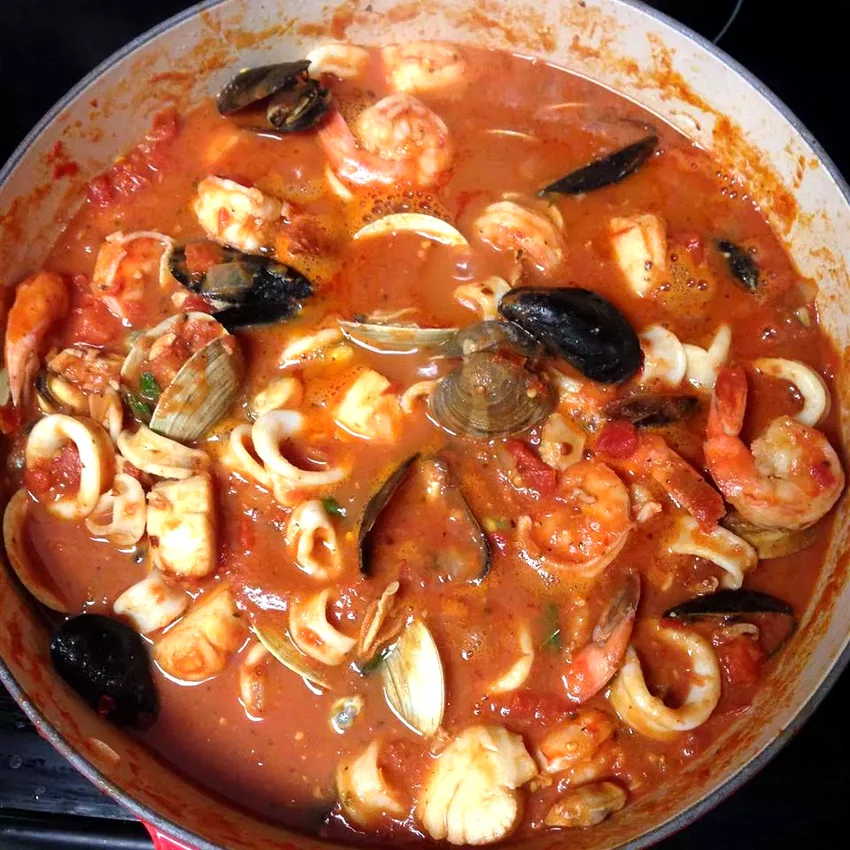 Zuppa Di Pesce Fra Di Avolo