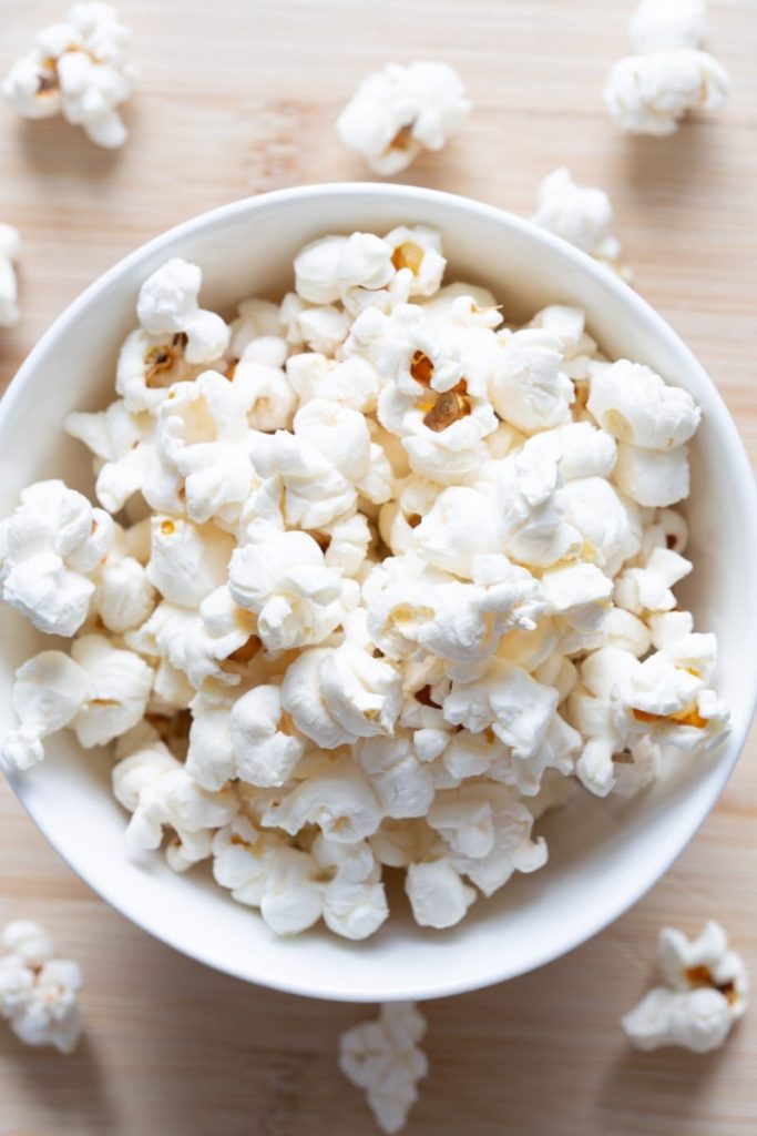 21 Foods That Make You Poop Instantly (And Feel Better Fast!) air popped popcorn 3