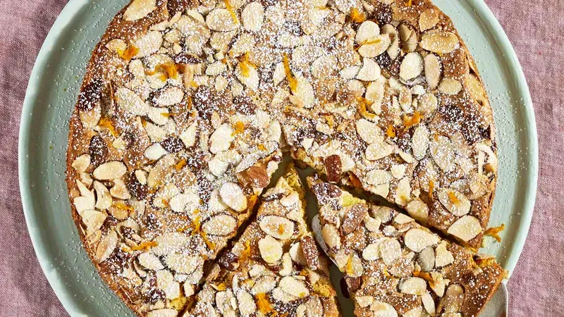 Light and Fluffy Almond Flour Cake Food photo of Almond Flour Cake