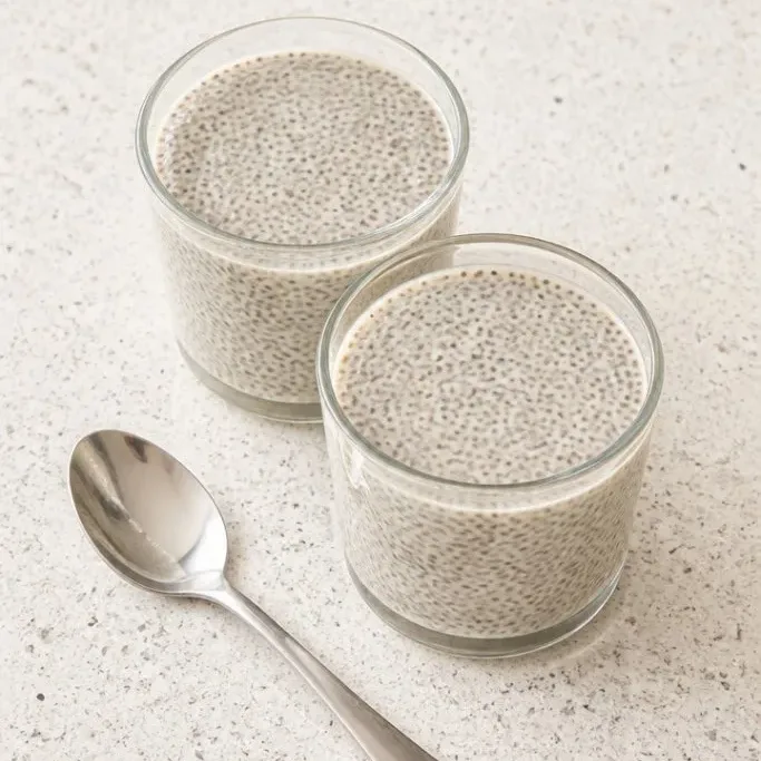 Creamy Almond Milk Chia Pudding (4 Ingredients, No Cook) Almond Milk Chia Pudding