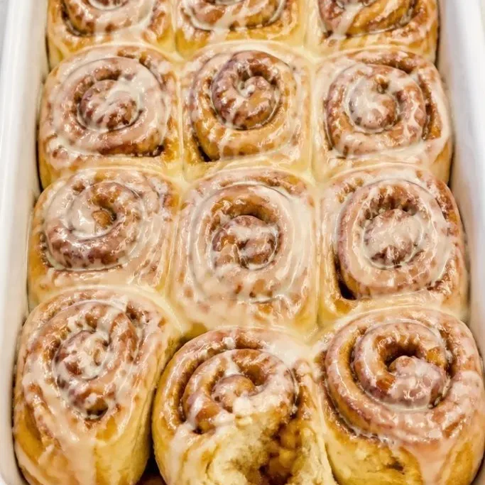 Apple Butter Cinnamon Rolls