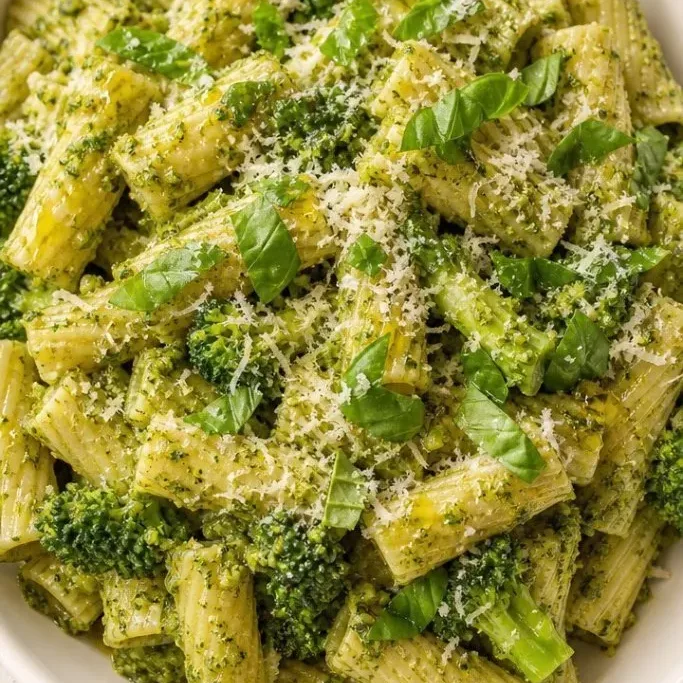 15-Minute Broccoli Pesto Pasta Broccoli Pesto Pasta