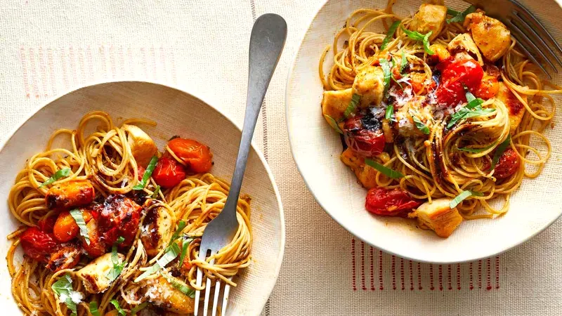 Bruschetta Chicken Pasta Food photo of Bruschetta Chicken Pasta