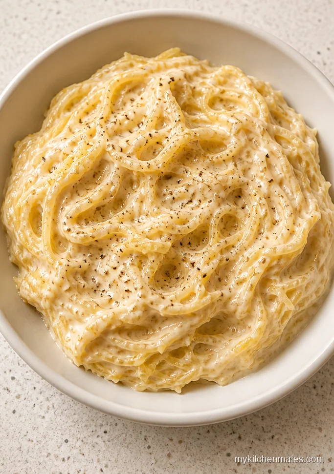 Creamy Vegan Alfredo Spaghetti Squash