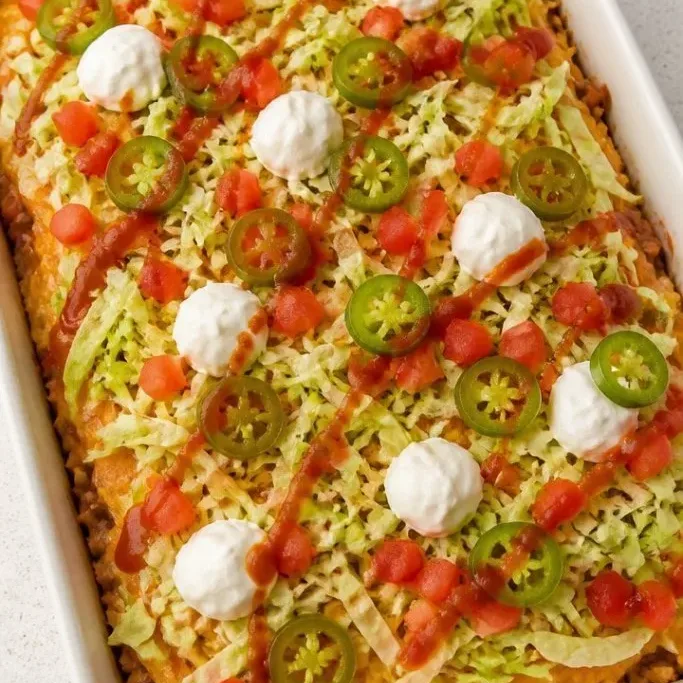Easy Crunch Wrap Casserole (30 Minutes, One Pan) Crunch Wrap Casserole