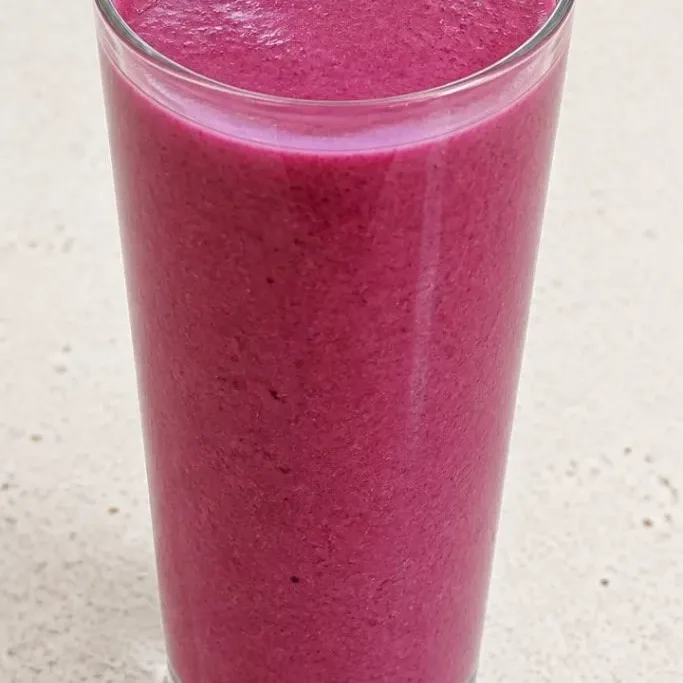 Quick Berry-Banana Frozen Fruit Smoothie (3 Ingredients) Frozen Fruit Smoothie Recipes
