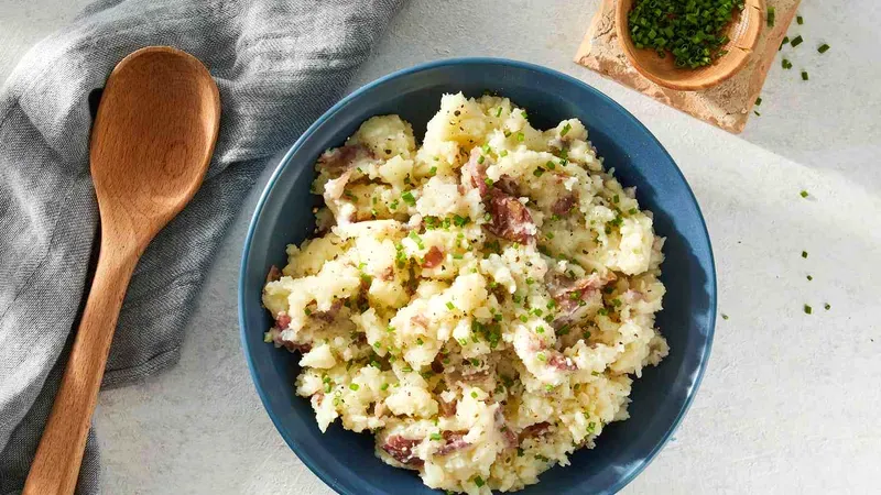 Garlic Mashed Red Potatoes Food photo of Garlic Mashed Red Potatoes
