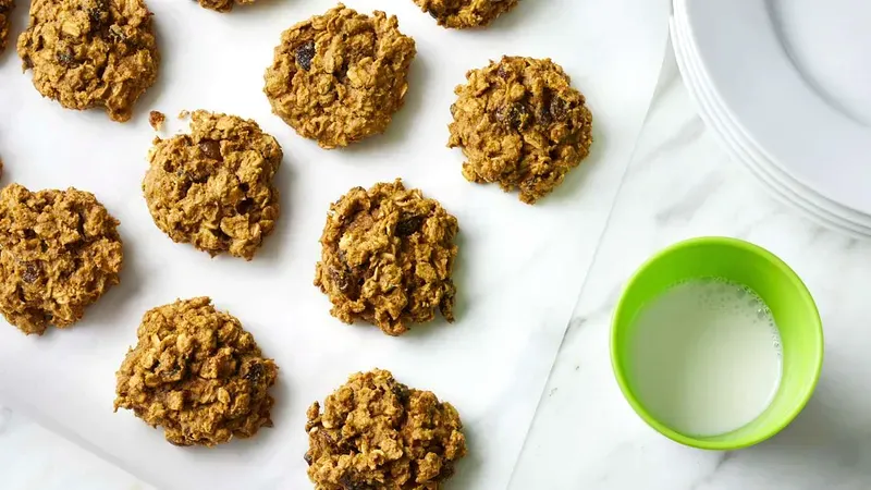 Healthy Pumpkin-Oatmeal Cookies Food photo of Healthy Pumpkin-Oatmeal Cookies