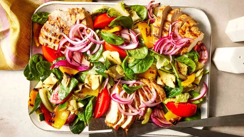 High-Protein Grilled Chicken Salad Food photo of High-Protein Grilled Chicken Salad